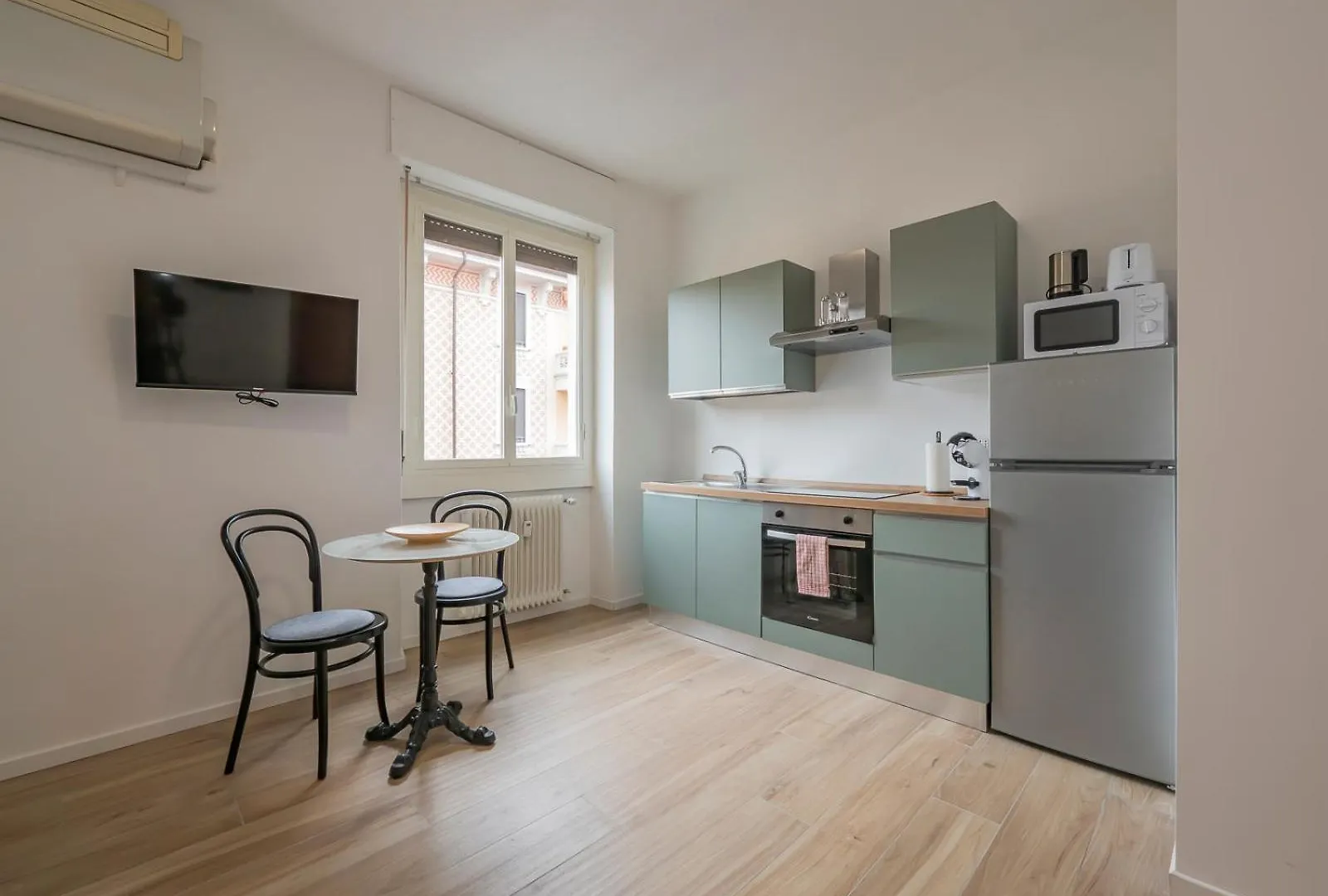 Milano 4 Pax - Via Brioschi, 94 Apartment 0*, Milan Italy